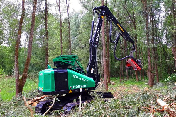 Neuson Forest 103HV/103HVT and 104HV/104HVT harvester - Équipements Marquis